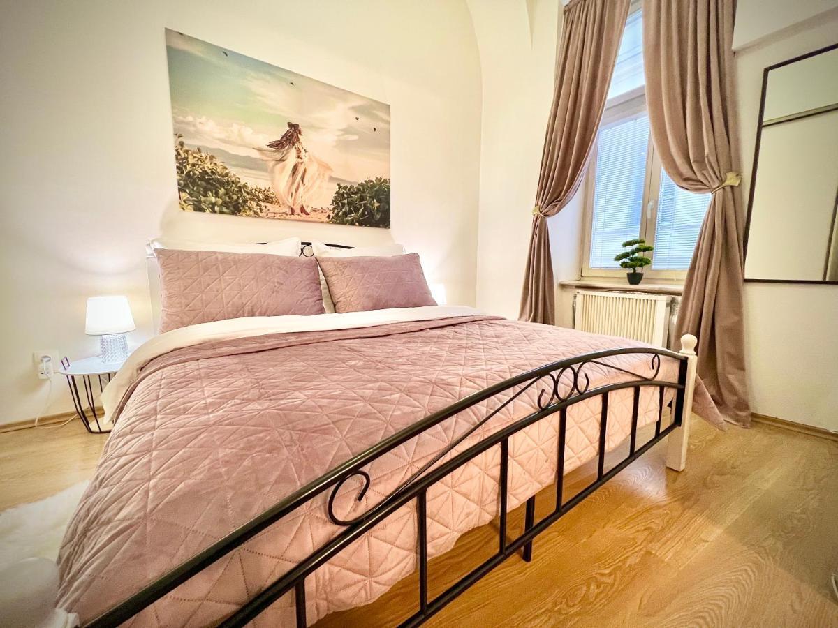 Elegant Apartment In Košice Exteriér fotografie